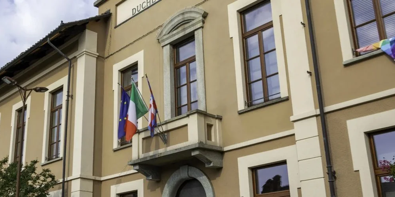 L a scuola e la Palestra situata in Piazza Martiri della Libertà